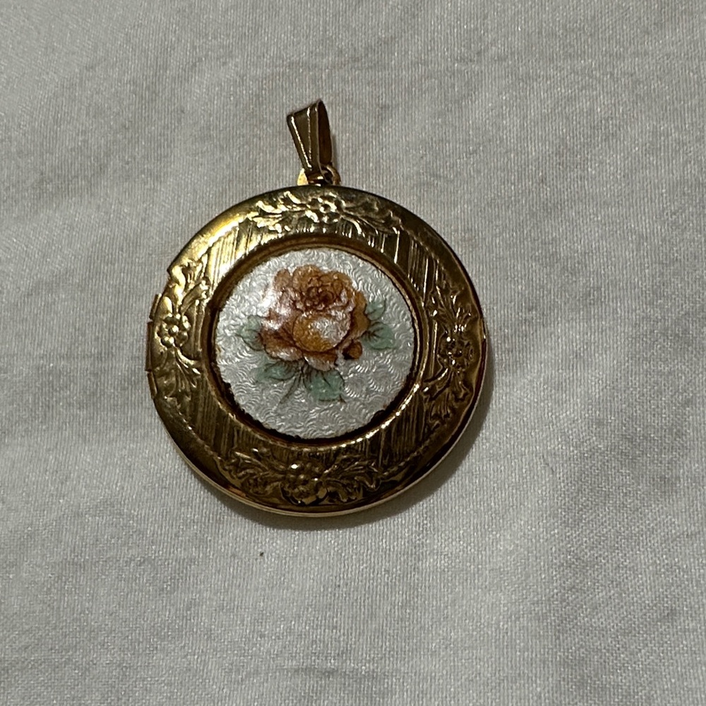 Vintage Floral Guilloche Locket Gold Tone Pendant Rose Enamel Photo Keepsake